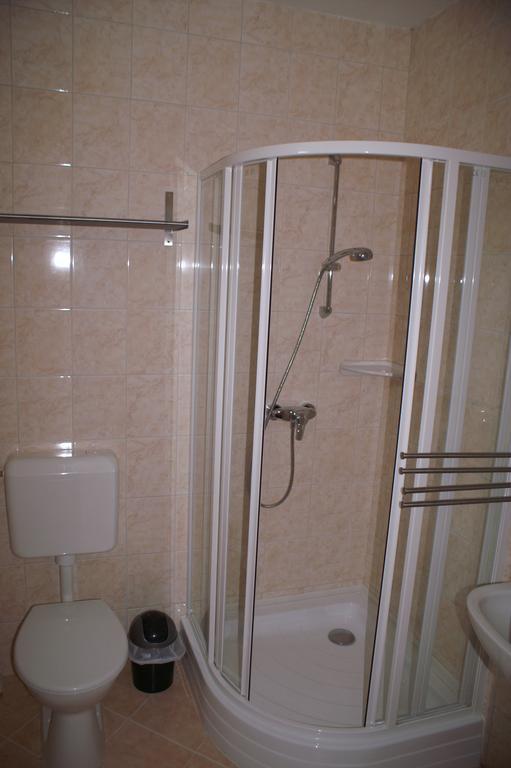 ホテル Oeregtoelgy Panzio Csongrád 部屋 写真